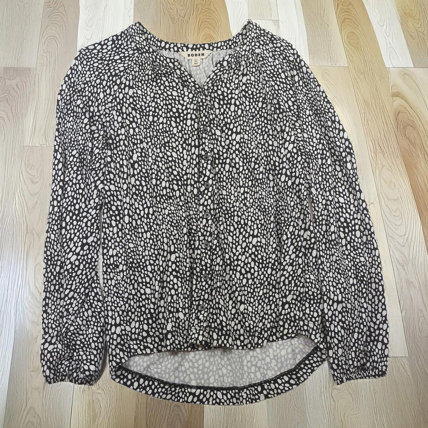 Boden Blouse Top UK 12 Black White Abstract Dot Print Cotton Tencel Long Sleeve by Boden – | RewearableUK