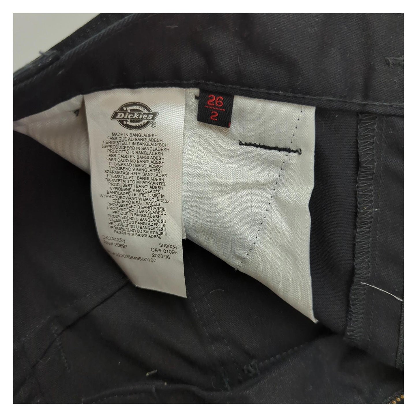 Dickies DICKIES BLACK CARGO WORK PANTS – SIZE 26 workear RewearableUK