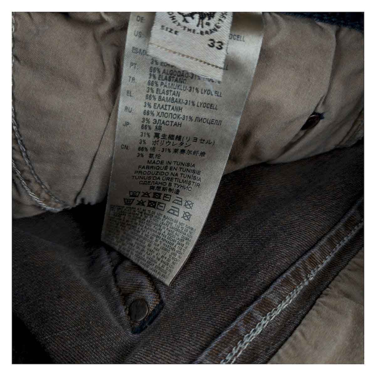 Diesel Krayver Regular Slim Carrot Jeans Distressed | Men's W33 L30 by DIESEL – JEANS | RewearableUK