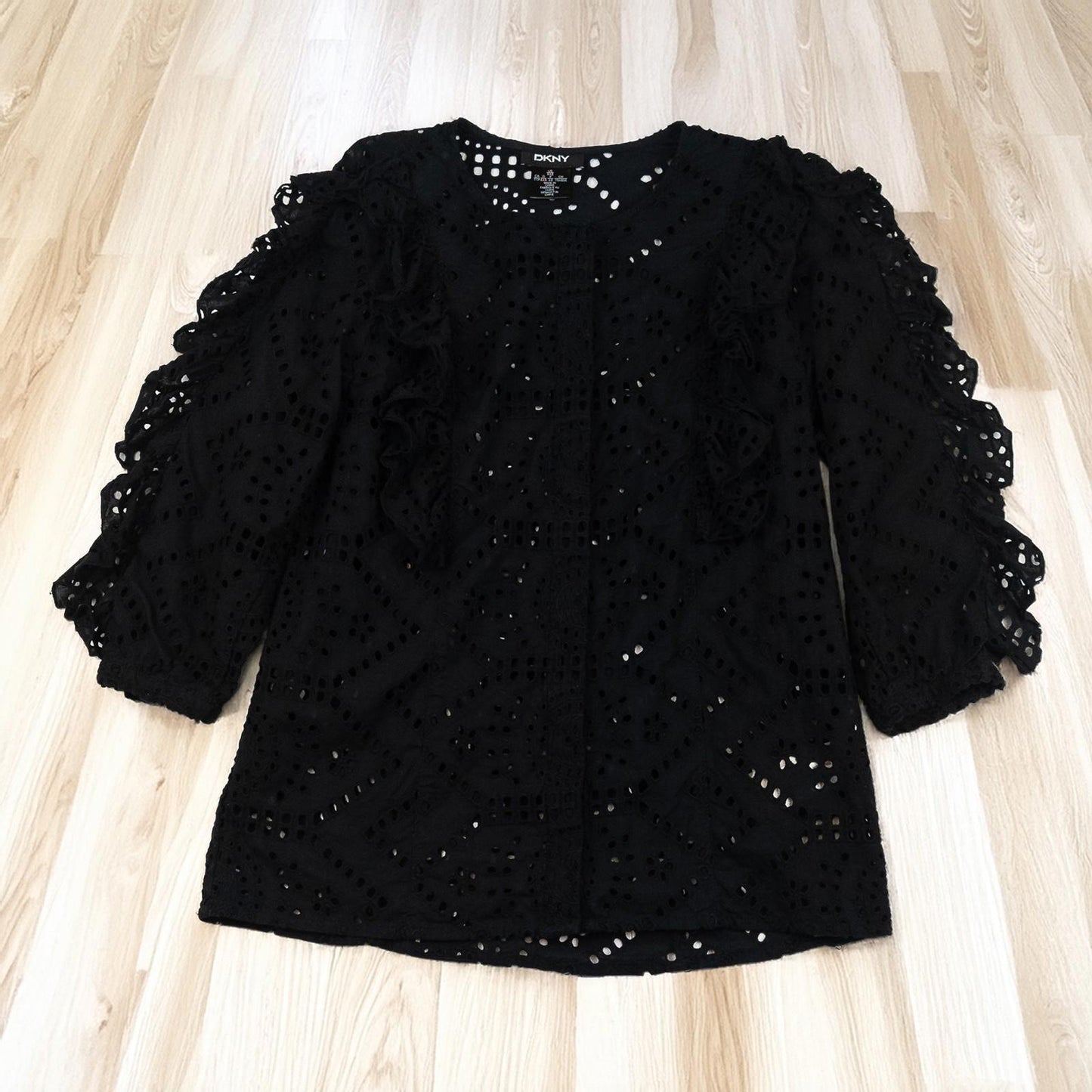 DKNY Blouse Top UK 4 US XXS Black 100% Cotton Broderie Anglaise Ruffle NWOT by DKNY – | RewearableUK