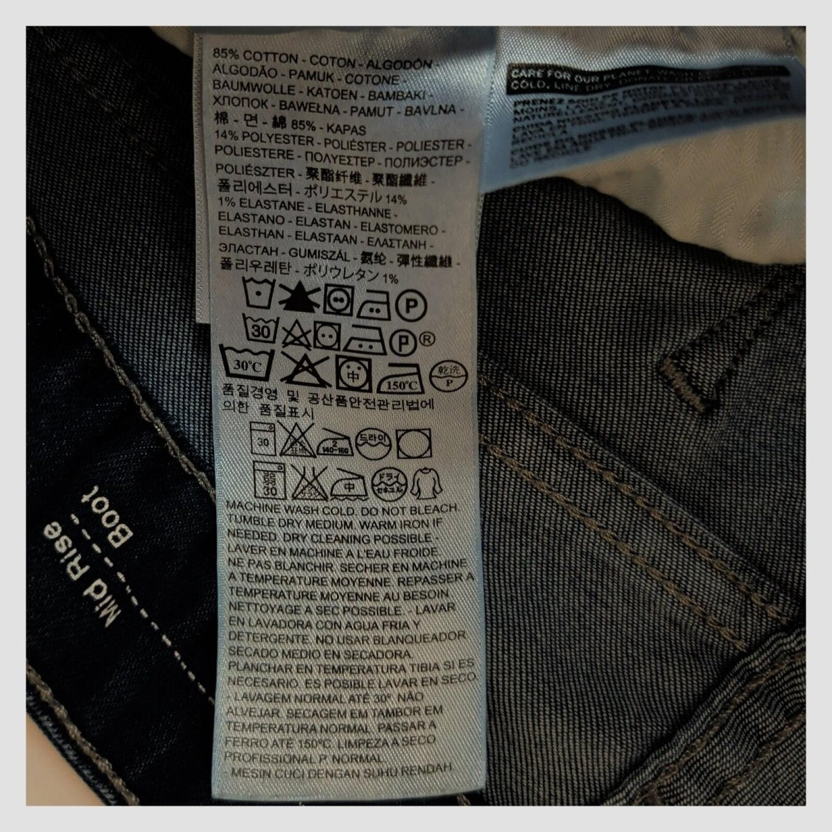 Levis Demi Curve Womens Dark Blue Mid Rise Bootcut Jeans W28 L32 by Levi's – | RewearableUK