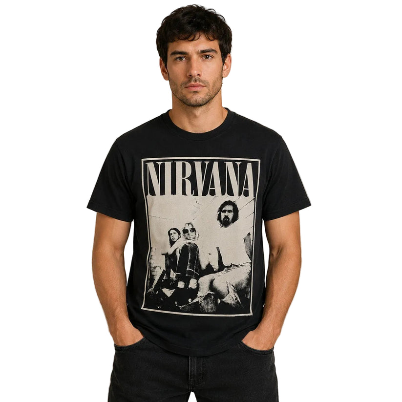 Nirvana 2013 Band T-Shirt S Black Photo Graphic Grunge Tee – Music T-Shirt product photo 1 | RewearableUK