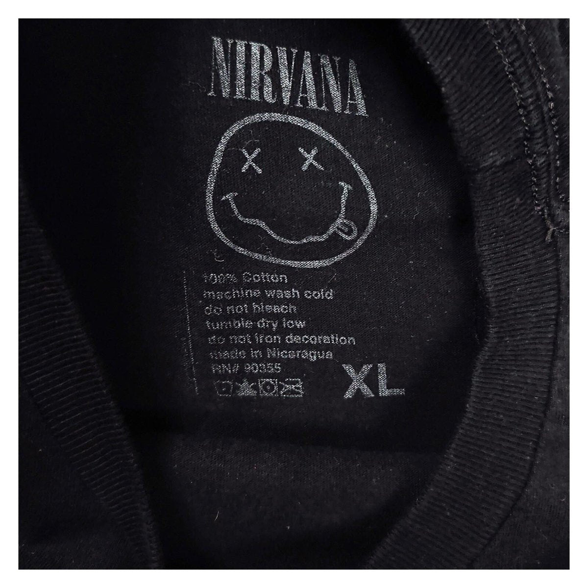 Nirvana Rainbow Smiley T-Shirt XL Black Kurt Cobain Grunge Rock Band Tee – product photo 3 | RewearableUK