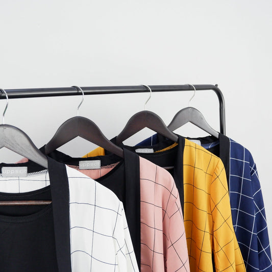 Sustainable Fashion Trends: How Tommy Jeans Sylvia Super Skinny Fits into the UK Vintage Clothing Scene - RewearableUK