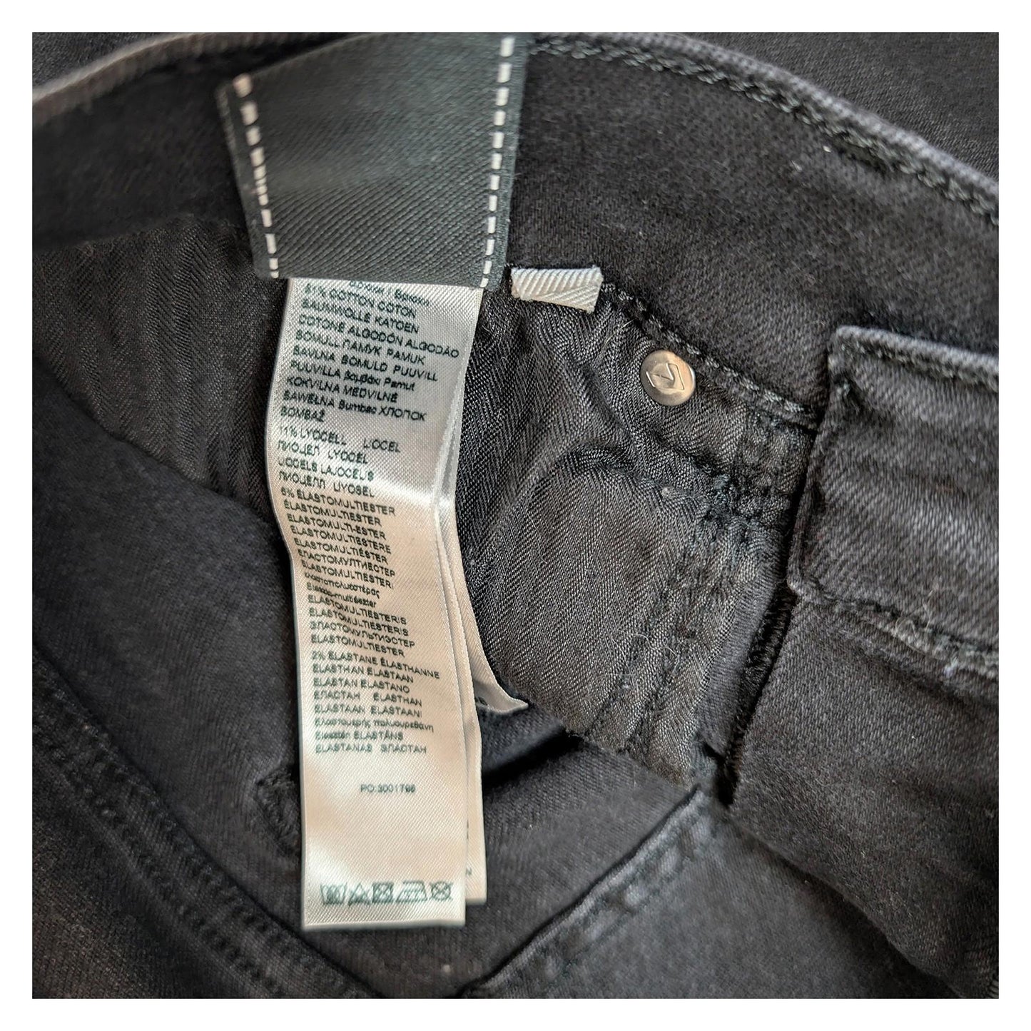 7 For All Mankind Relaxed Skinny Womens Jeans Black Slim Illusion Size 28 by 7 For All Mankind – | RewearableUK