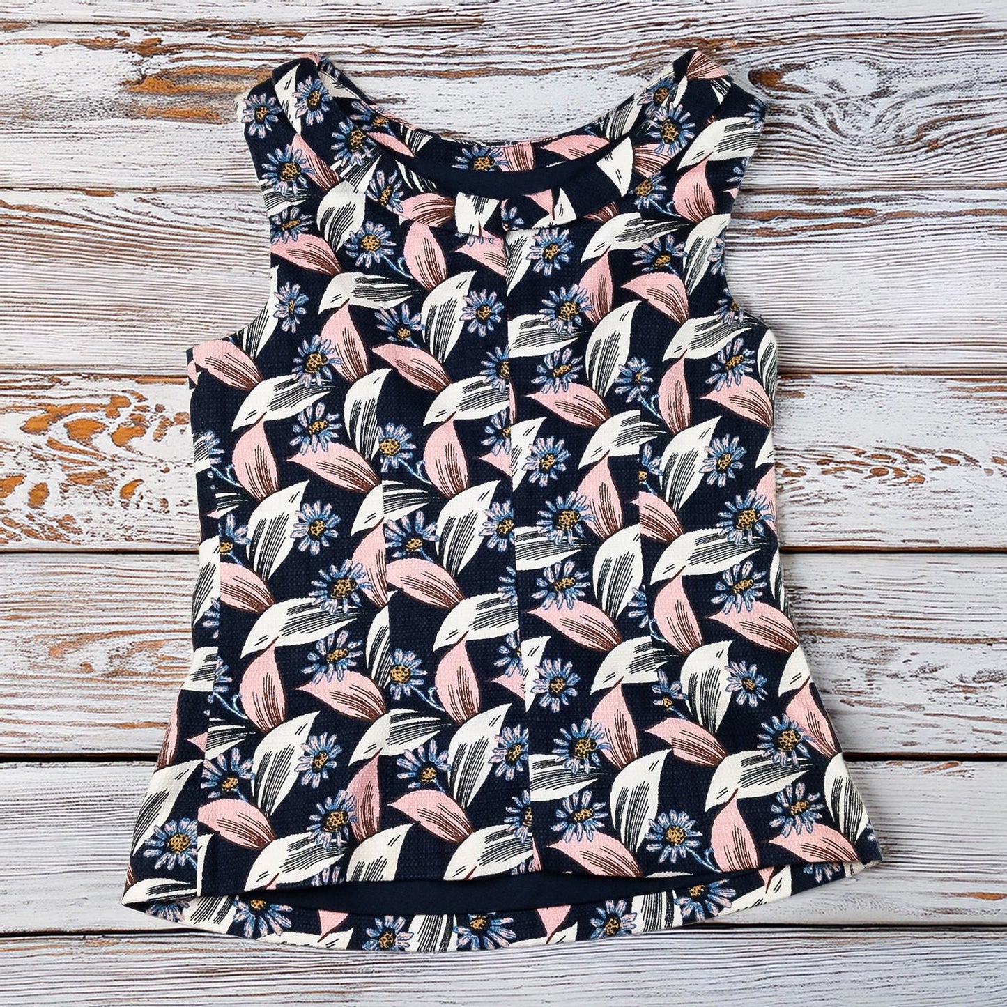 Boden Woman Floral Shell Top Size UK 10 Navy Cotton Blend Sleeveless Textured by Boden – | RewearableUK