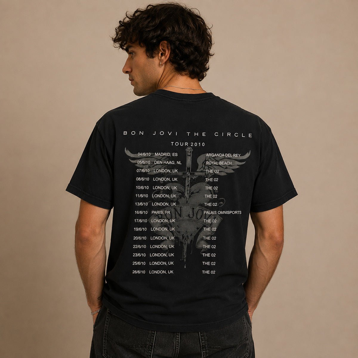 Bon Jovi The Circle Tour 2010 T-Shirt S Black Double-Sided – Music T-Shirt product photo 2 | RewearableUK