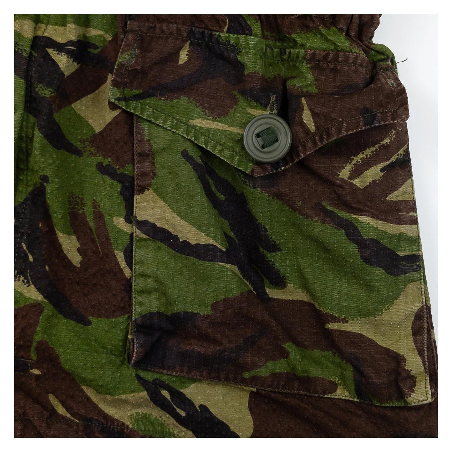 British Army DPM Camo Field Jacket Smock Vintage Surplus Medium Short 160/96 by RewearableUK – | RewearableUK