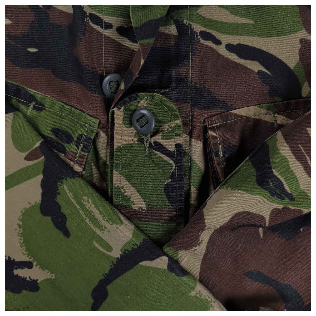 British Army DPM Lightweight Combat Jacket 160/88 Small Name Tape – product photo 3 | RewearableUK
