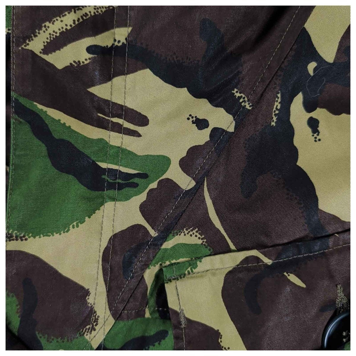 British Army DPM Waterproof Combat Smock 180/112 XL Woodland Camo – Military product photo 4 | RewearableUK