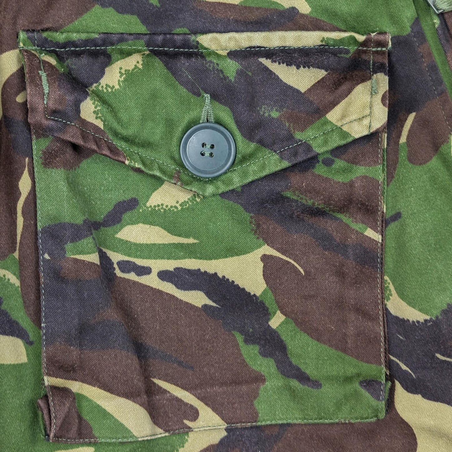British Army DPM Woodland Combat Smock Jacket 190/112 Heavy Field Parka by RewearableUK – | RewearableUK
