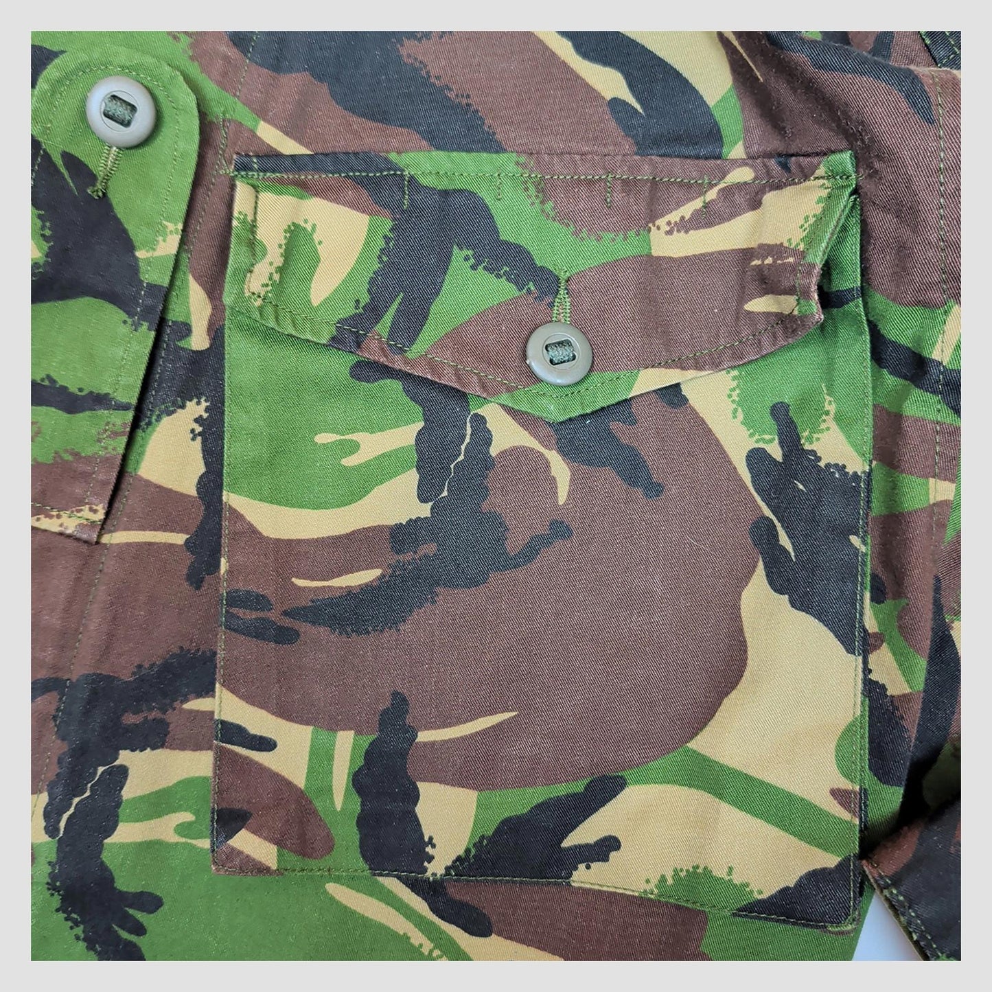 British Army Woodland DPM Lightweight Combat Jacket Union Flag 180/96 Large by military surplus – | RewearableUK
