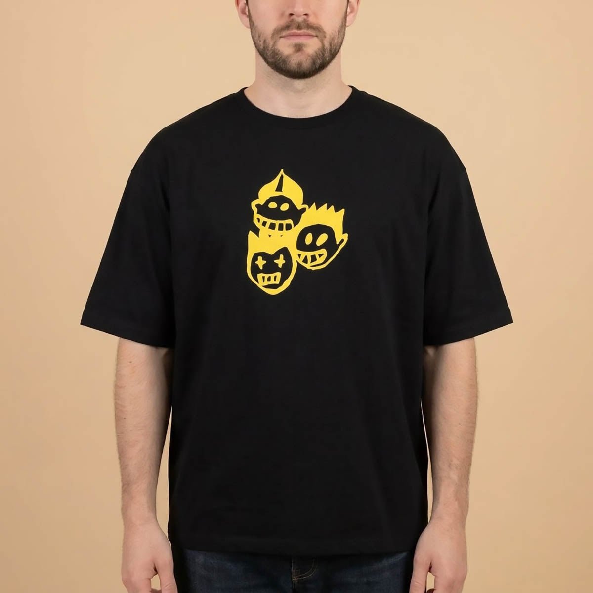 Busted 20 Years Closer 2023 Arena Tour T-Shirt 2XL Black Gildan – Music T-Shirt product photo 1 | RewearableUK