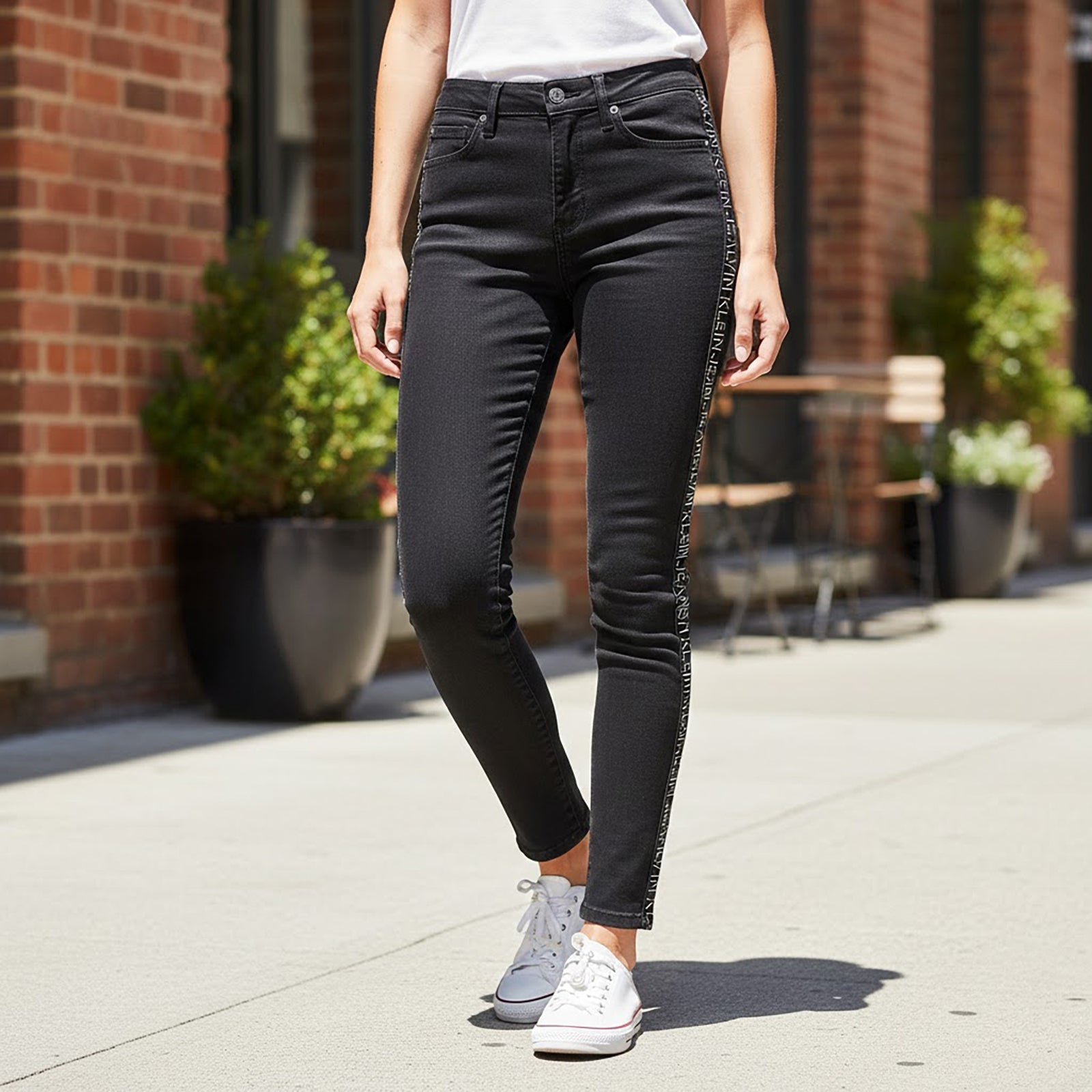 Calvin Klein Jeans High Rise Skinny Black Tape | Women's W25 L30 by Calvin Klein – JEANS | RewearableUK