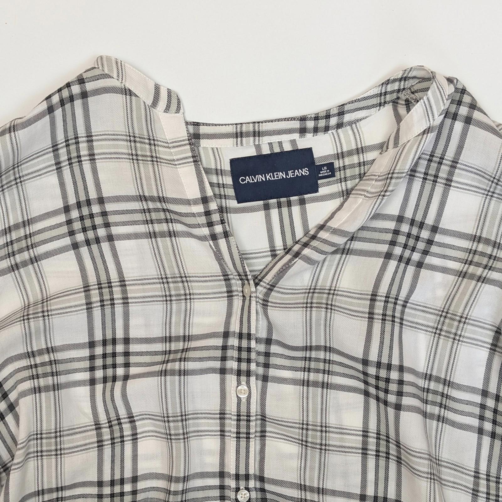 Calvin Klein Jeans Shirt Size L White Black Check Plaid V - Neck Cotton Long Sleev by Calvin Klein – | RewearableUK