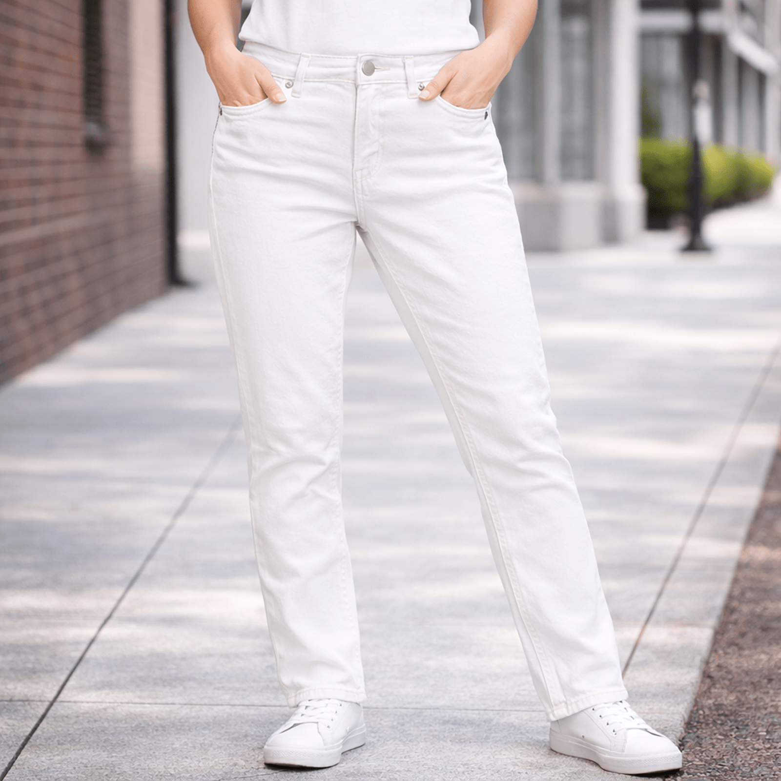 calvin klein womens white stretch denim mid rise skinny ankle jeans w26 l30 by Calvin Klein – JEANS | RewearableUK