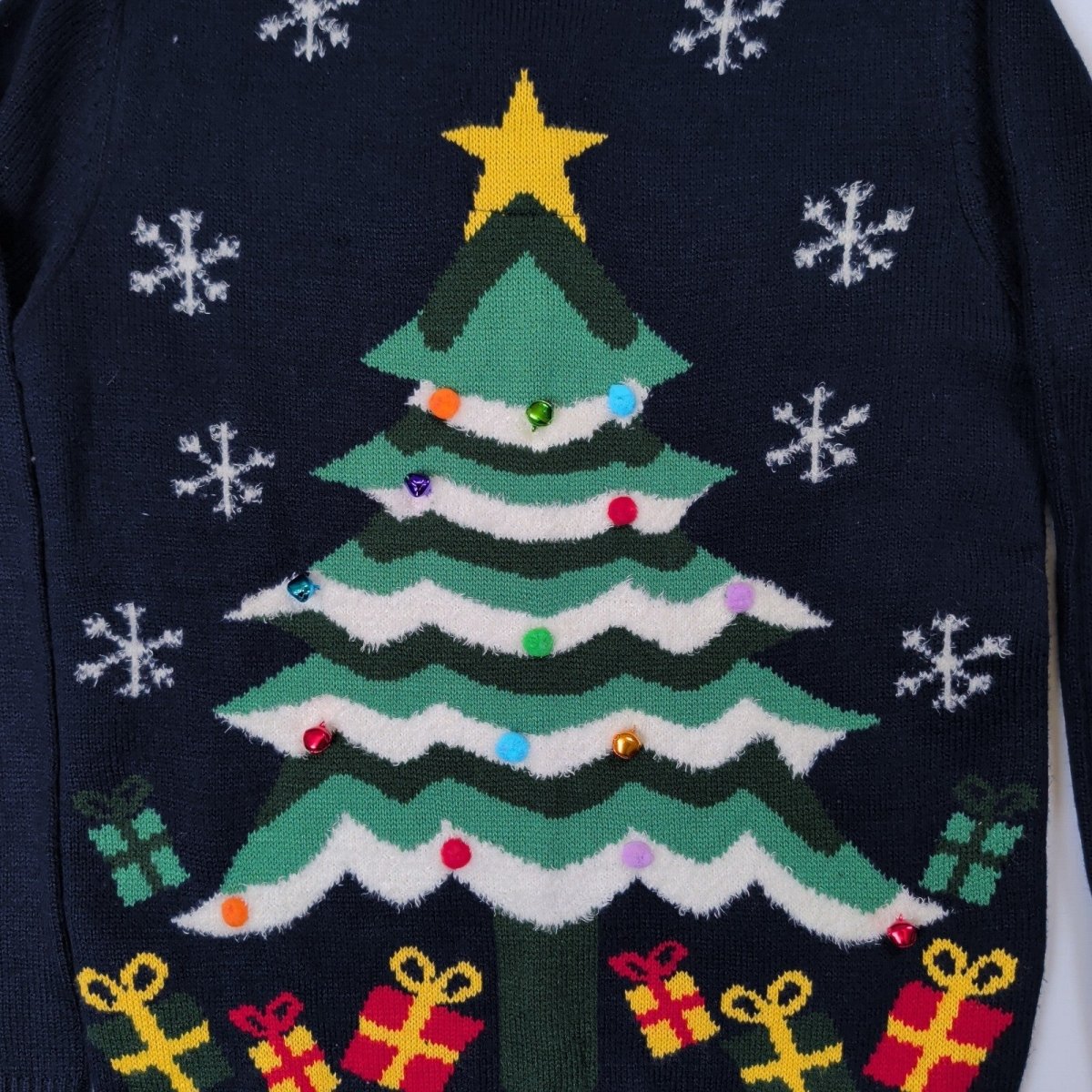Cedar Wood State Women's Christmas Tree Jumper S Navy – product photo 2 | RewearableUK