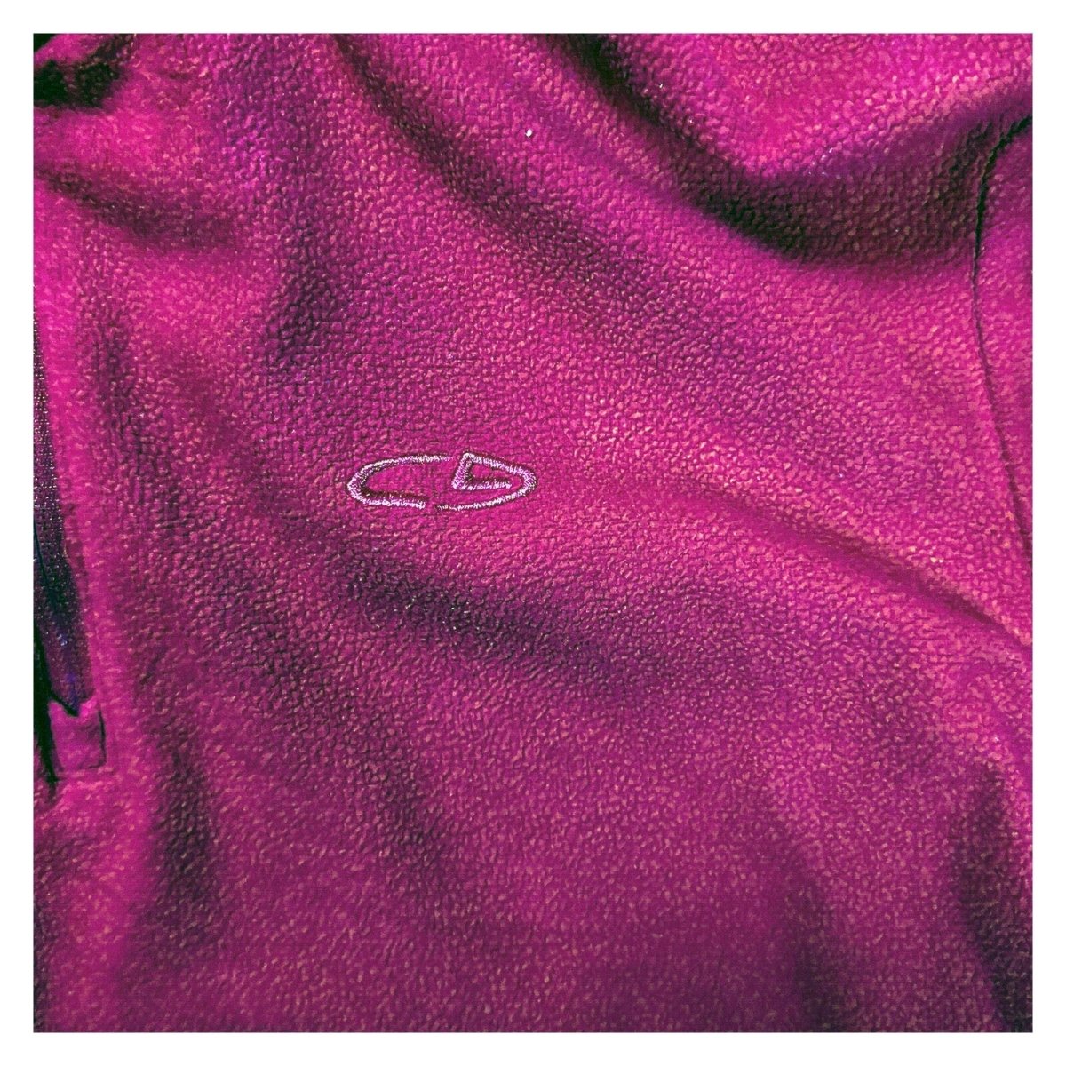 Champion Women's Fleece Pullover Medium Pink 100% Polyester Embroidered Logo – product photo 2 | RewearableUK