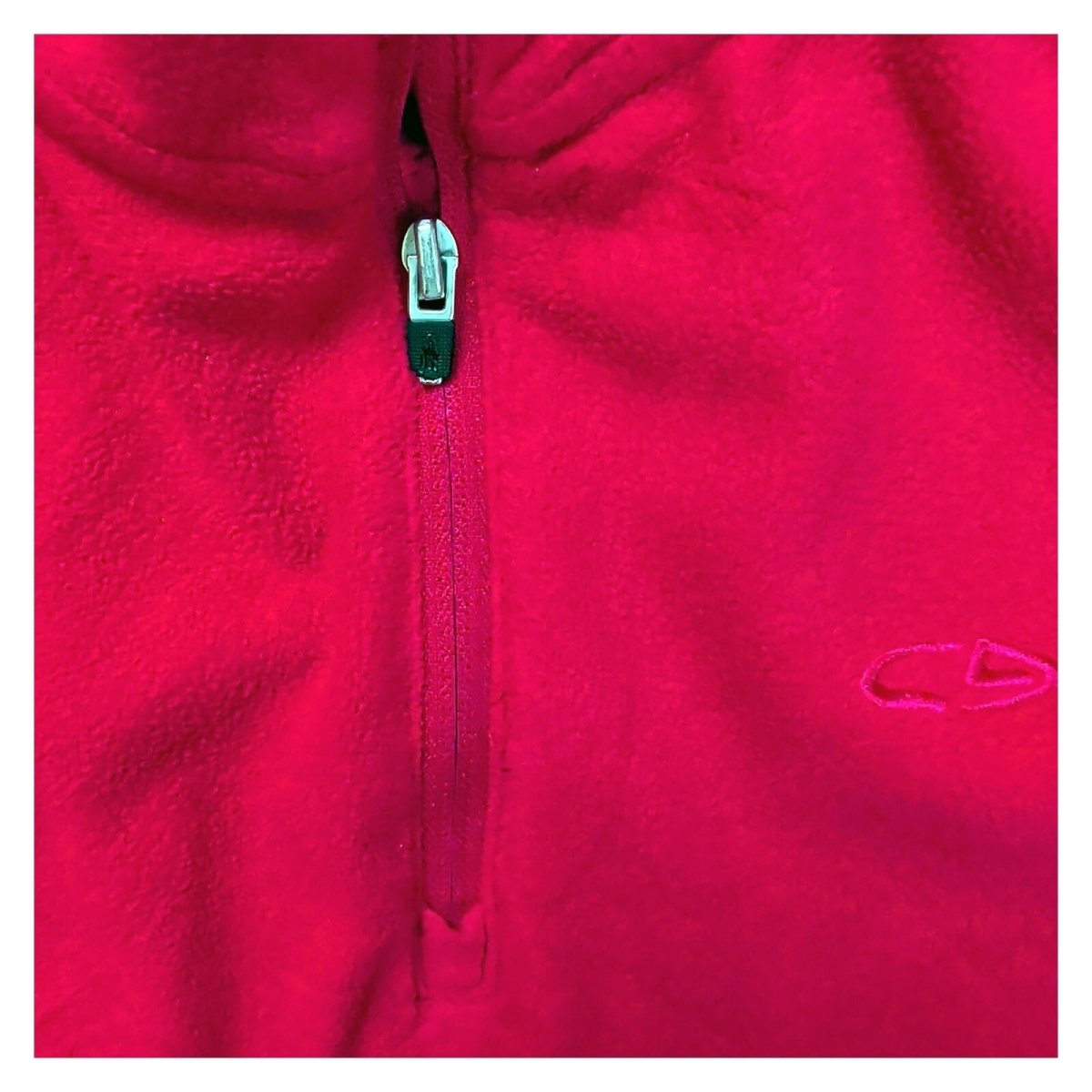 Champion Women's Fleece Pullover Medium Pink 100% Polyester Embroidered Logo – product photo 3 | RewearableUK