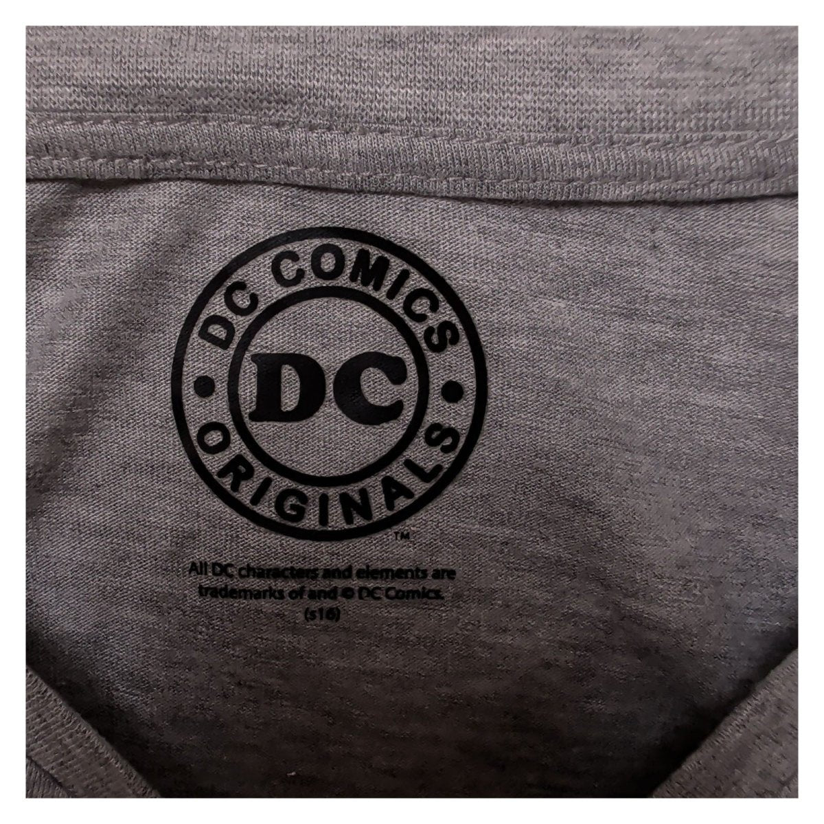 DC Comics Men's Batman Grey Santa Graphic T-Shirt 2XL Cotton Blend – product photo 3 | RewearableUK