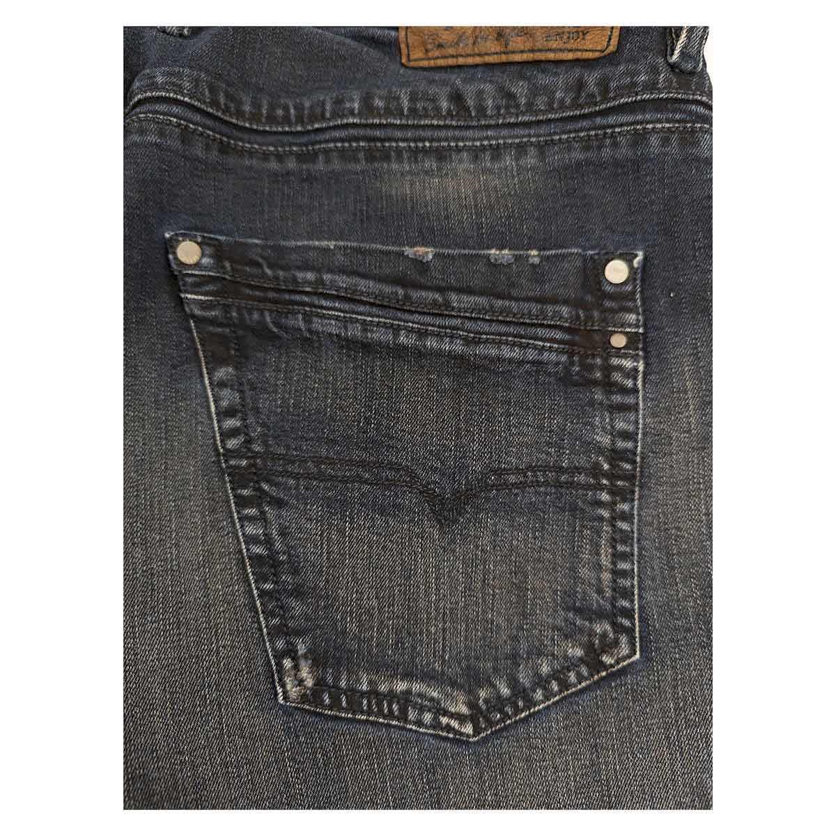 Diesel Krayver Regular Slim Carrot Jeans Distressed | Men's W33 L30 by DIESEL – JEANS | RewearableUK