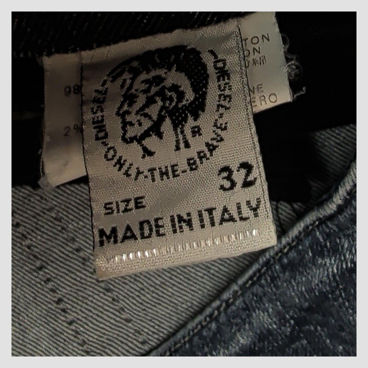 Diesel The Brave Women’s Blue Bootcut Flare Jeans W32 Made In Italy by DIESEL – JEANS | RewearableUK