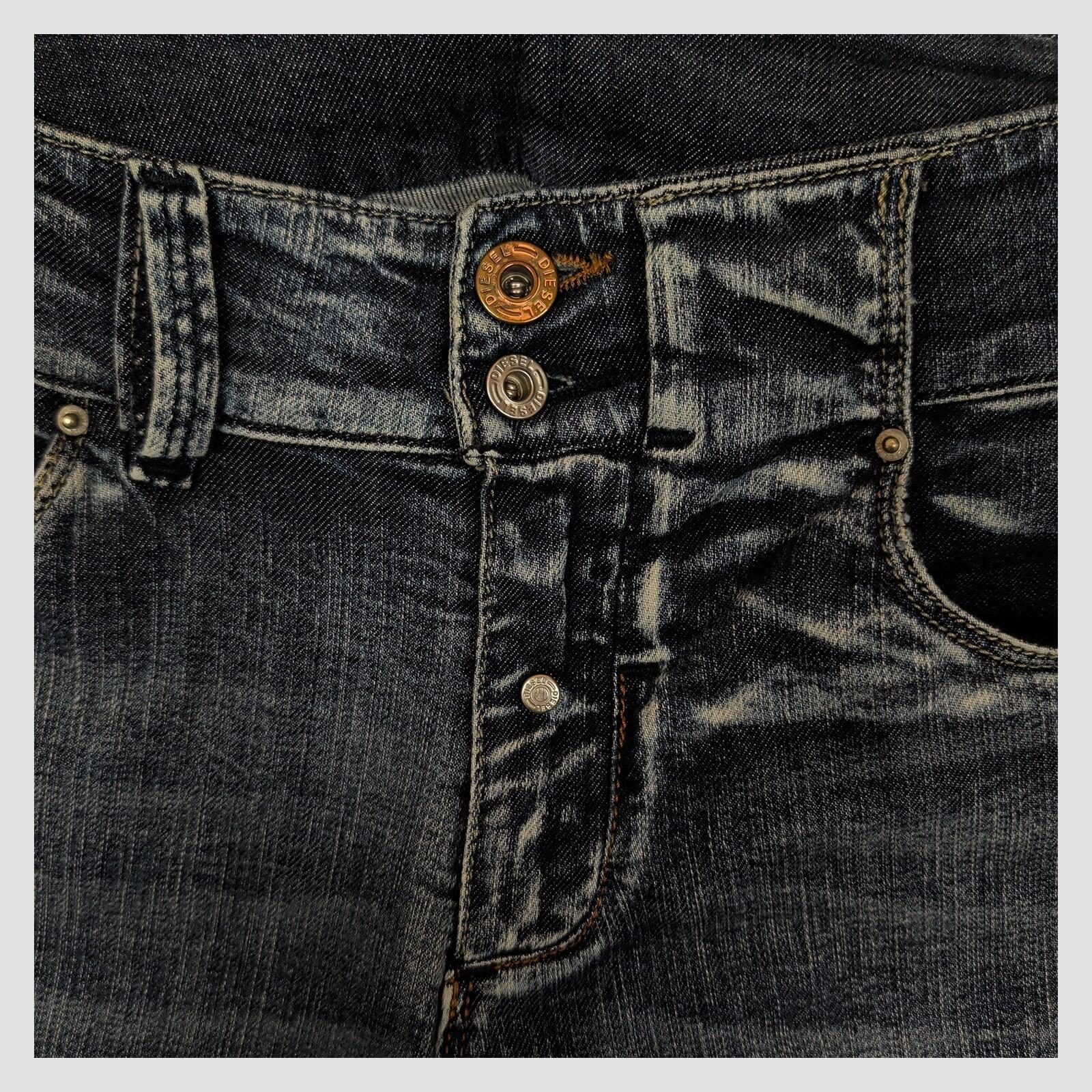 Diesel The Brave Women’s Blue Bootcut Flare Jeans W32 Made In Italy by DIESEL – JEANS | RewearableUK