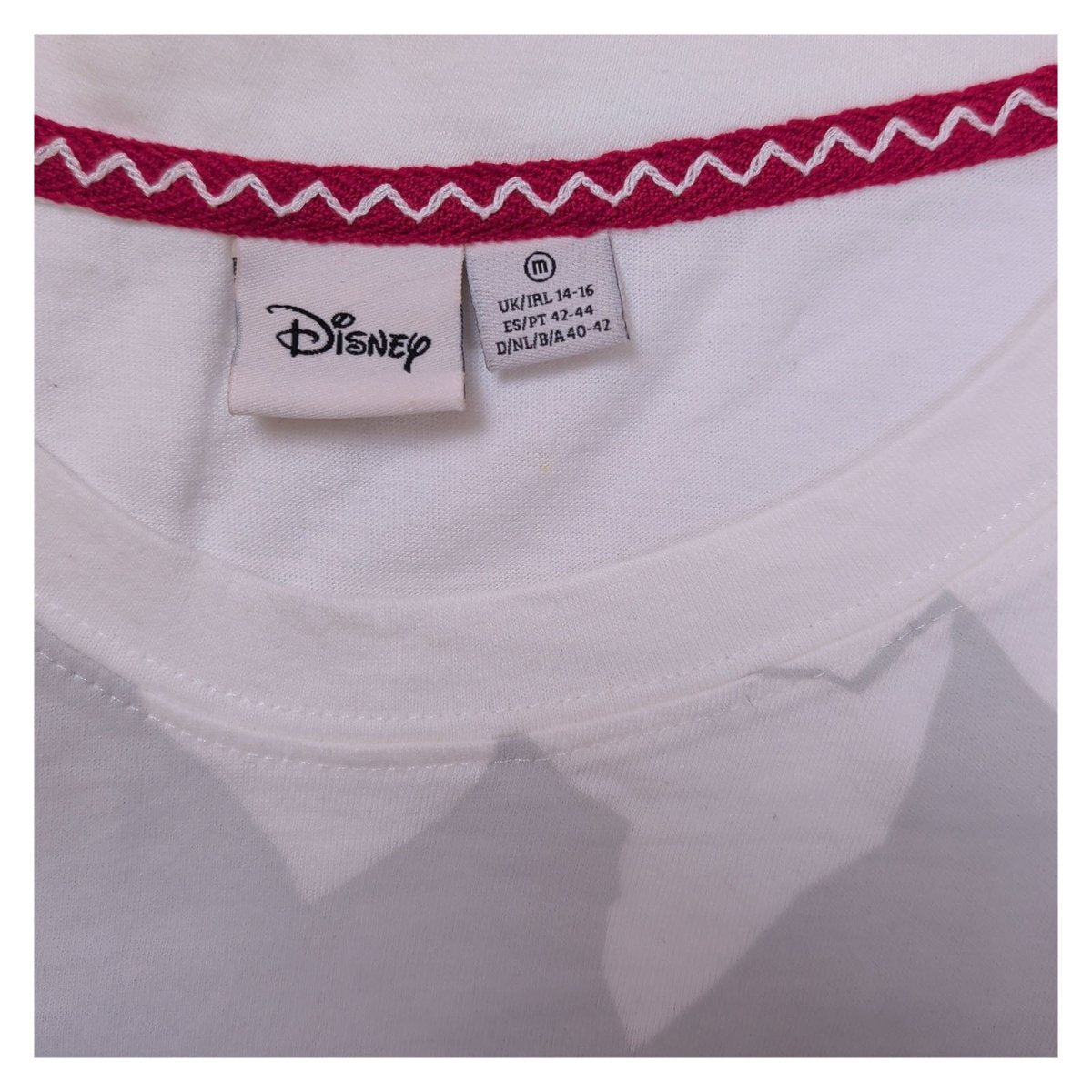 Disney Girls T-Shirt Medium White Mickey Mouse Donald Skiing Graphic – product photo 4 | RewearableUK