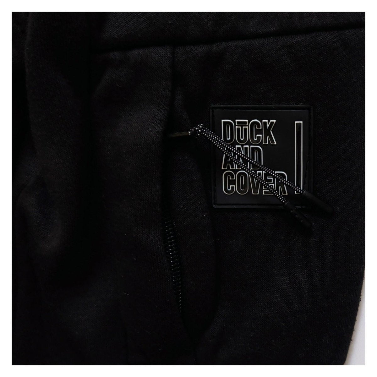 Duck and Cover Mens Hoodie L Black Graphic Print – product photo 5 | RewearableUK
