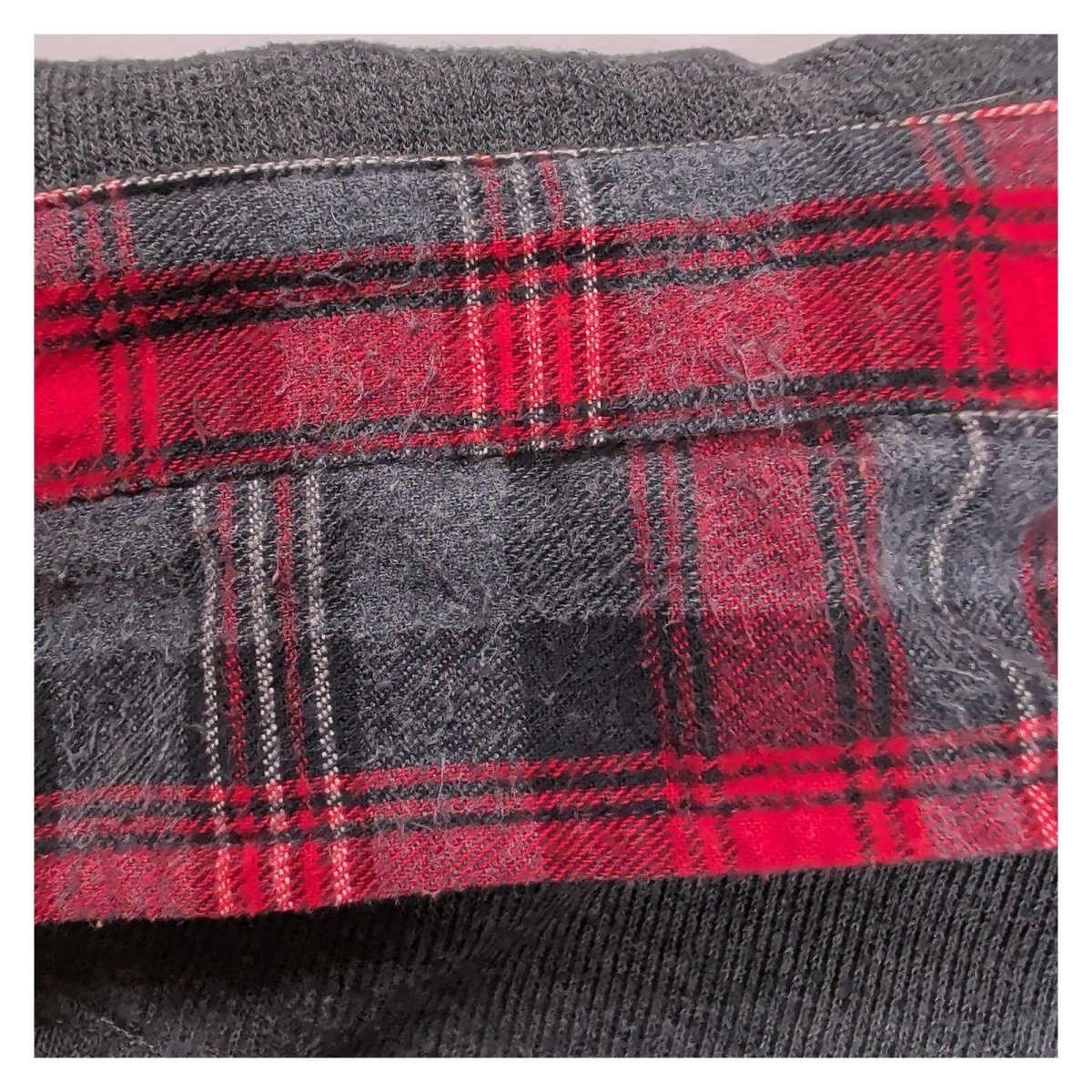 Eddie Bauer Mens Small Grey Red Plaid Cotton Long Sleeve Shirt – product photo 4 | RewearableUK