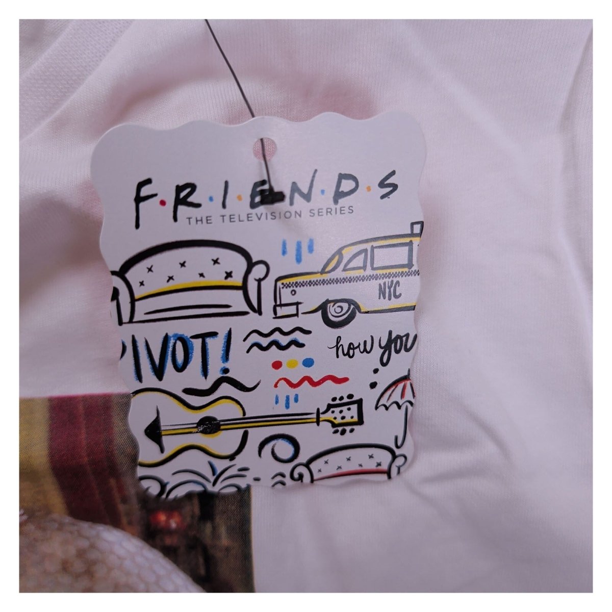 Friends Unisex Adults T-Shirt 18 White Holiday Armadillo Graphic 100% Cotton – product photo 5 | RewearableUK