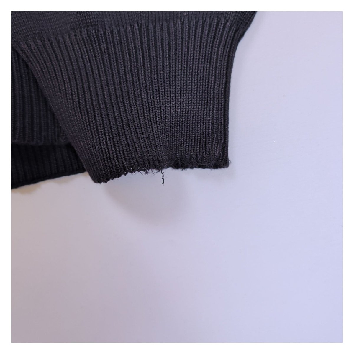 GANT Men's Jumper Regular M Black Embroidered Logo 100% Cotton – product photo 5 | RewearableUK