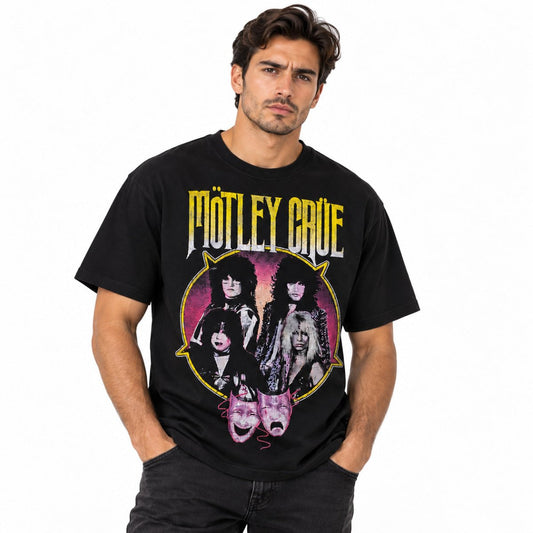 Gildan Softstyle Mötley Crüe Graphic Band Unisex T-Shirt L Black Cotton – T-Shirt product photo 1 | RewearableUK