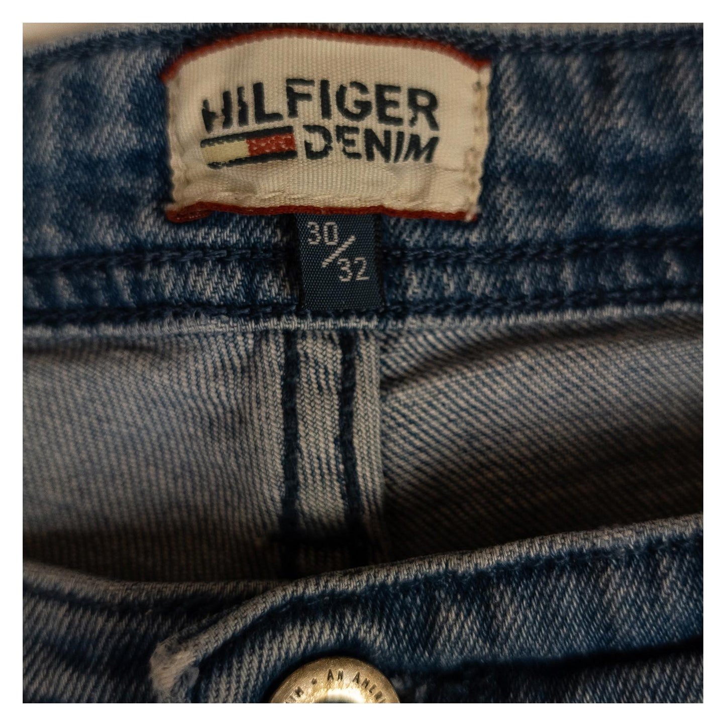 Hilfiger Denim Milan Jeans W30 L32 Light Blue Straight Fit Distressed Ripped by Hilfiger Denim – | RewearableUK