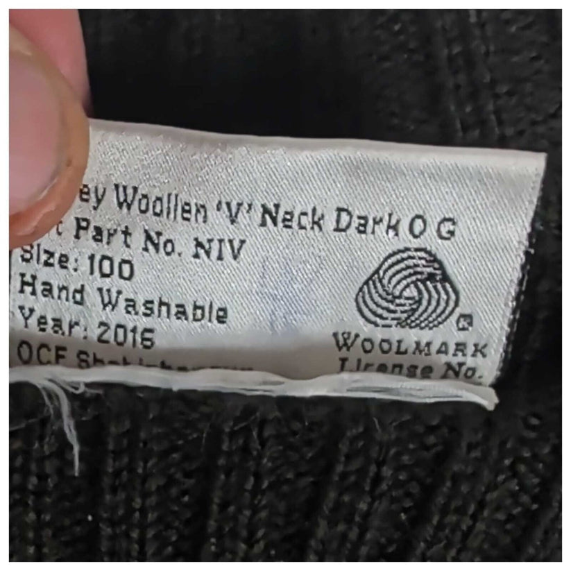 Indian Army Wool V-Neck Jumper 100cm Olive Green 2016 – product photo 4 | RewearableUK