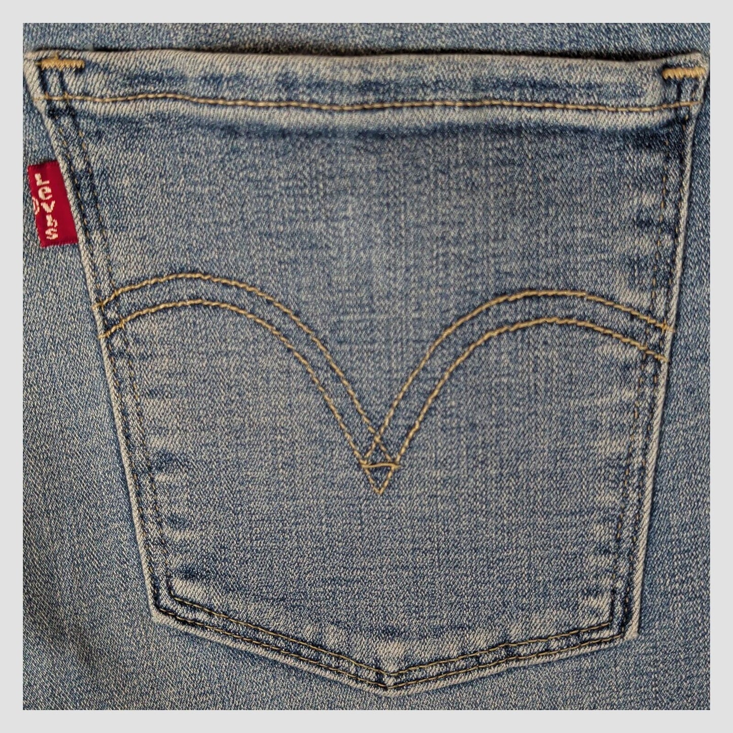 Levi’s 505 Straight Womens Light Wash Jeans W33 L30 Blue Denim Regular by Levi's – | RewearableUK