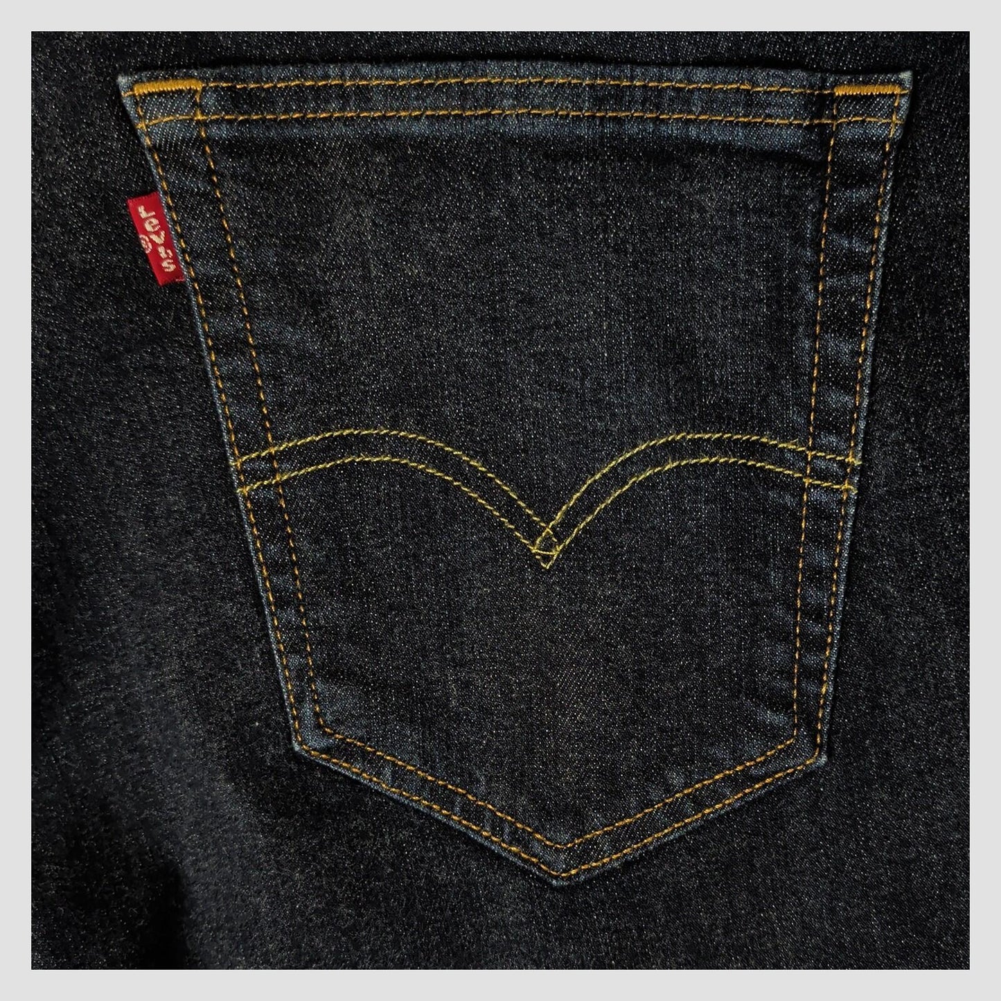 Levis 514 Mens Dark Blue Straight Fit Jeans W40 L32 by Levi's – | RewearableUK