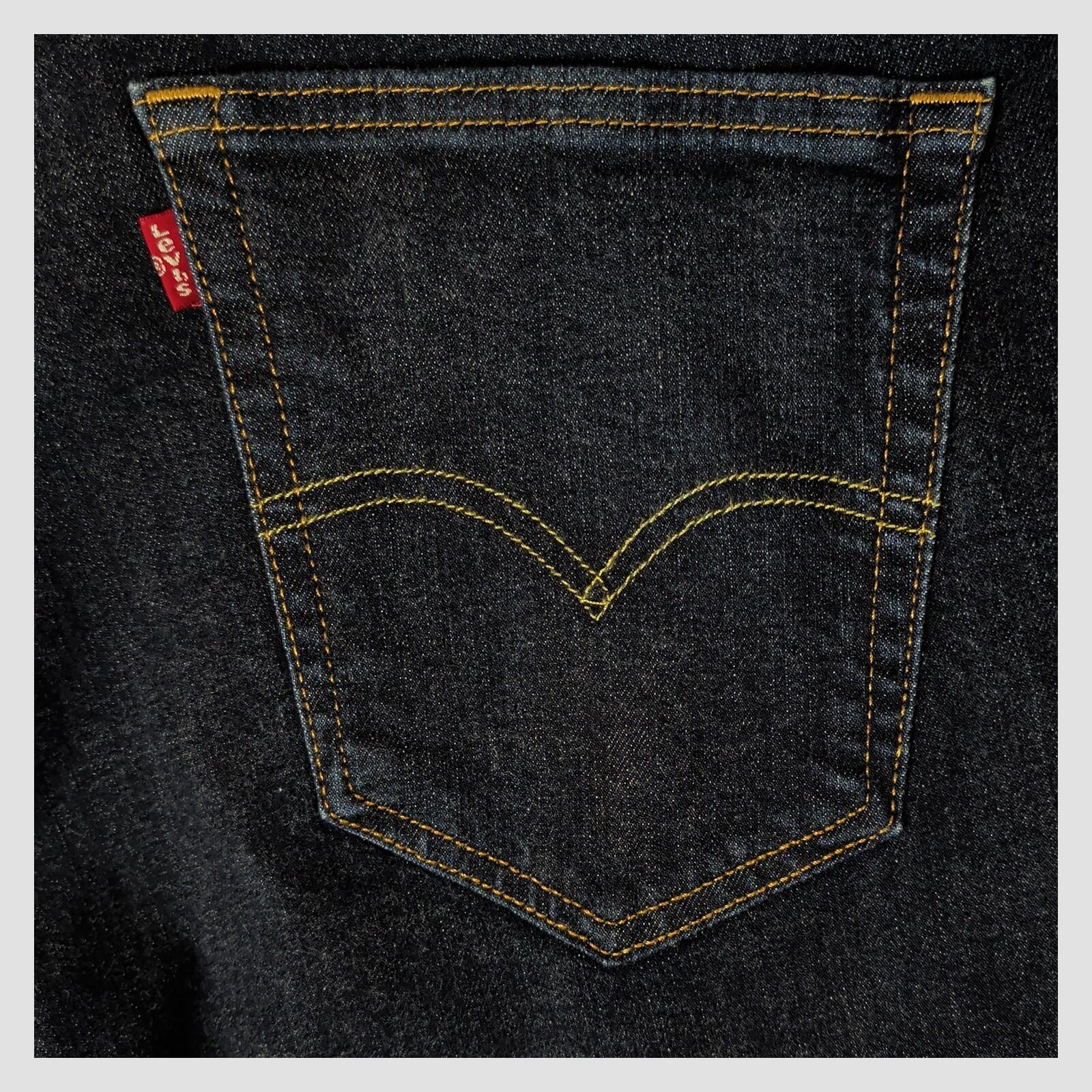 Levis 514 Mens Dark Blue Straight Fit Jeans W40 L32 by Levi's – | RewearableUK
