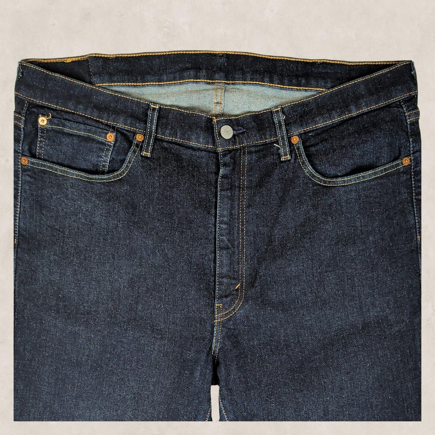 Levis 514 Mens Dark Blue Straight Fit Jeans W40 L32 by Levi's – | RewearableUK