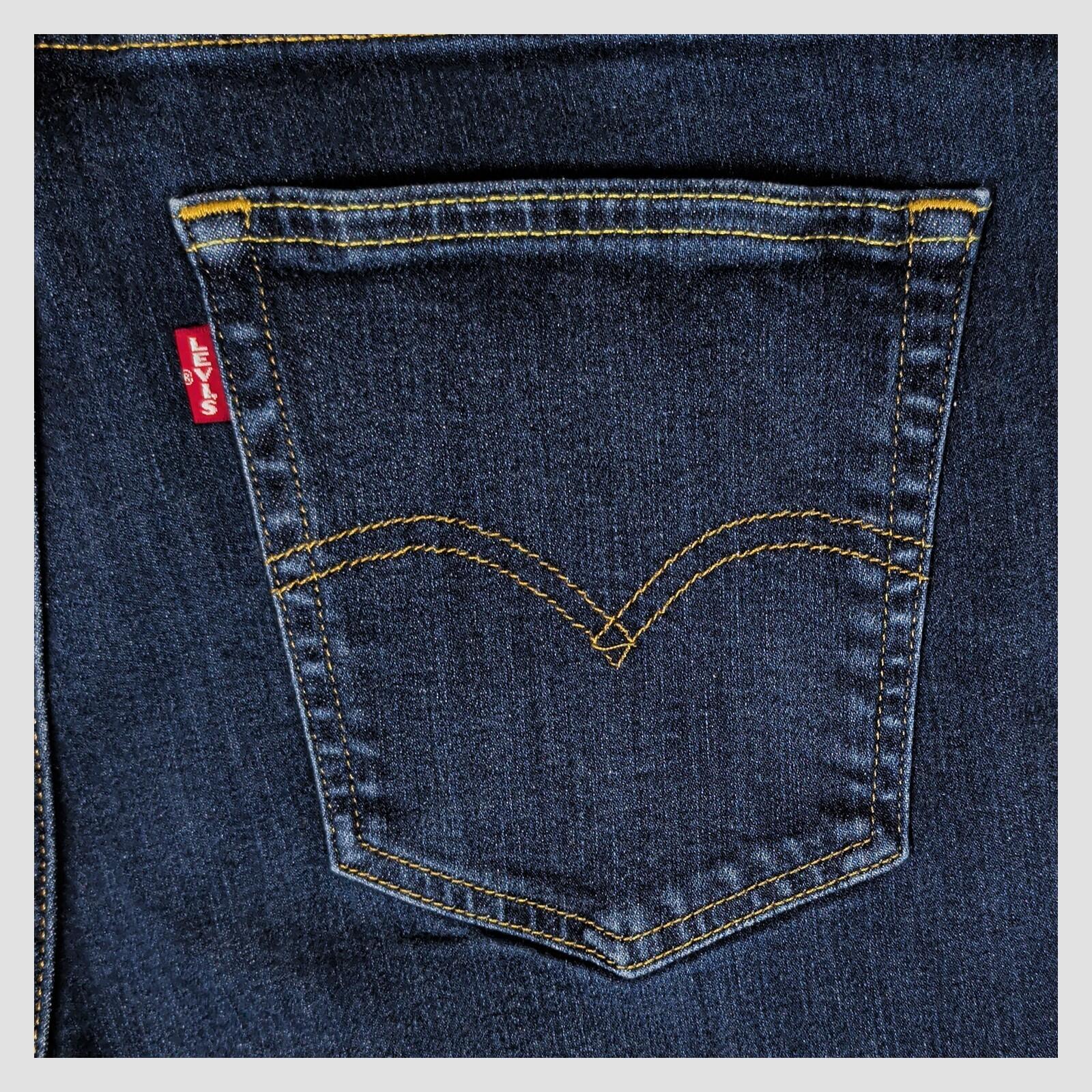 Levi’s Premium 724 High Rise Straight Jeans W32 L30 Dark Blue Stretch Denim by Levi's – | RewearableUK