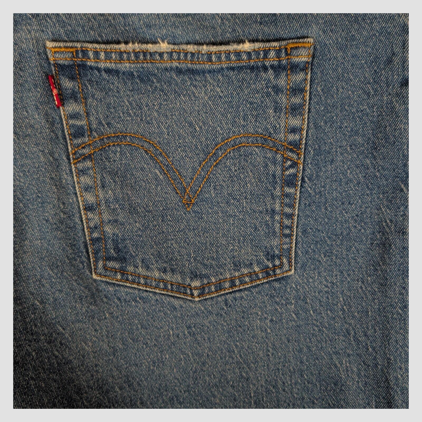 Levi’s Womens Ribcage Straight Ankle Jeans W34 Light Blue Denim by Levi's – | RewearableUK