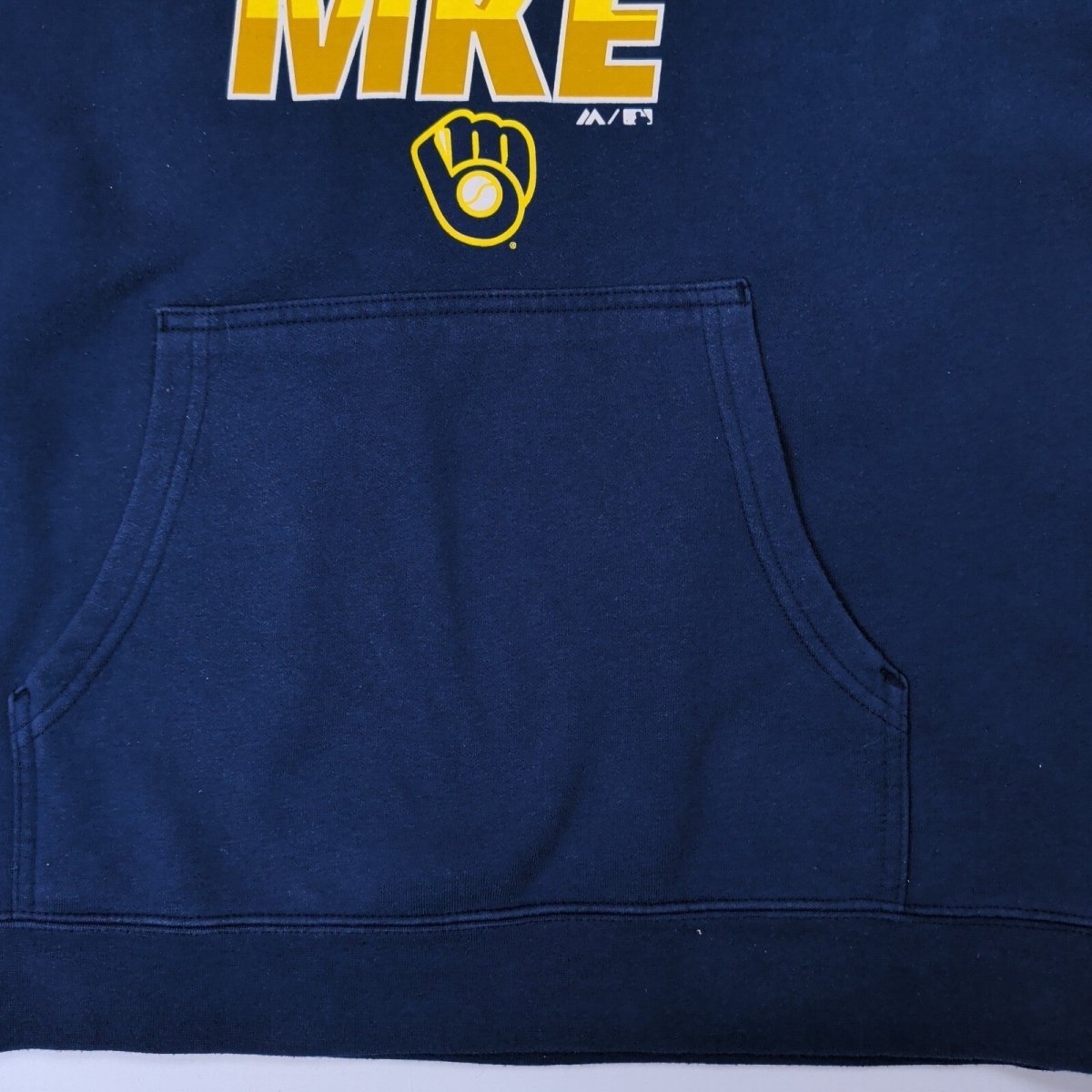 Majestic Men's Defend MKE Graphic Hoodie 2XL Navy – product photo 5 | RewearableUK
