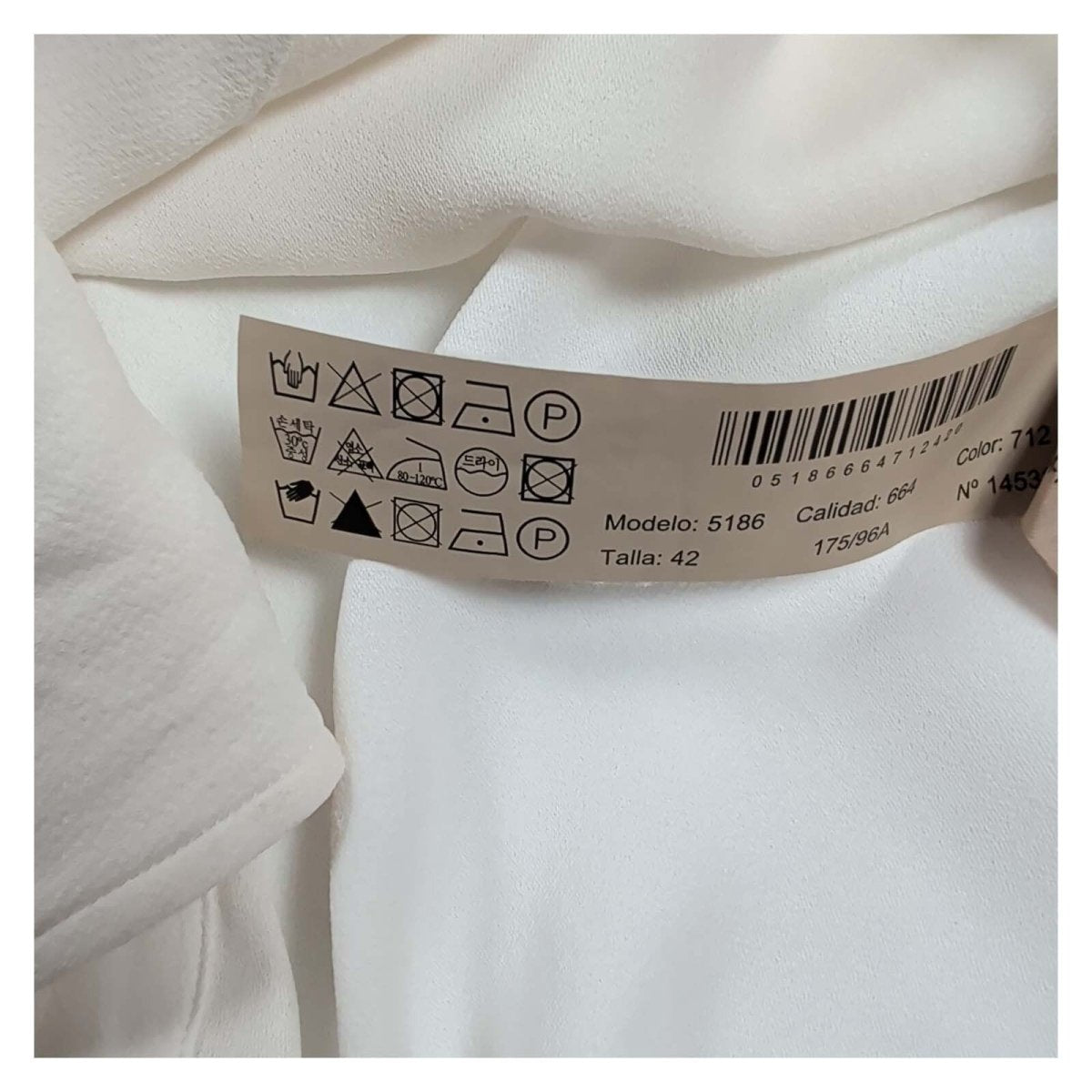 Massimo Dutti Ivory Gathered Sleeve Blouse – UK 14 – product photo 6 | RewearableUK