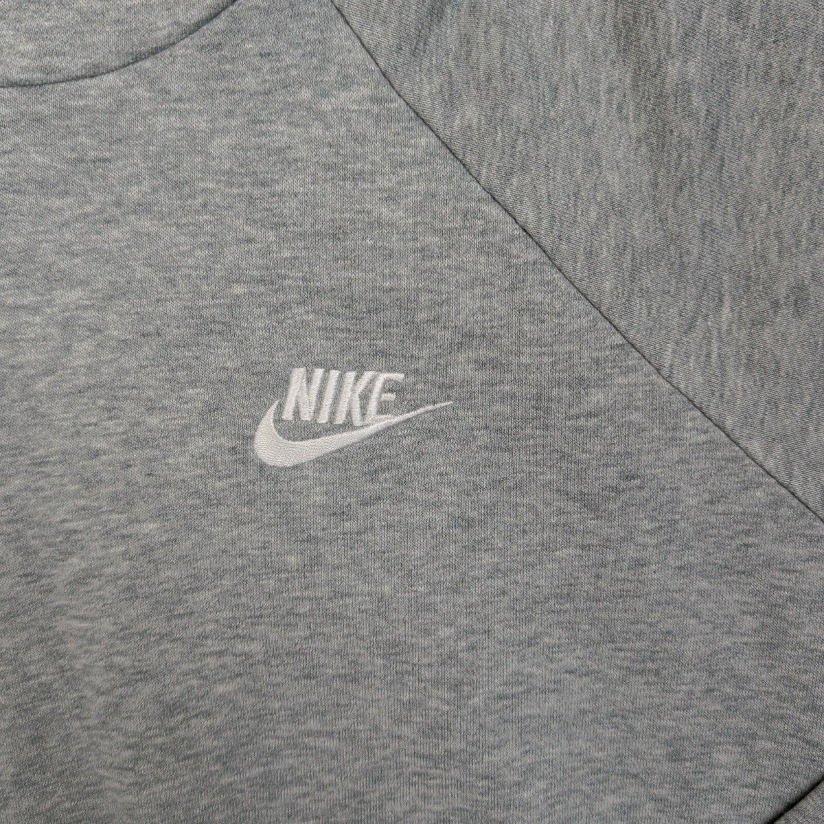 Nike Men's Embroidered Swoosh Hoodie XL Grey – product photo 3 | RewearableUK