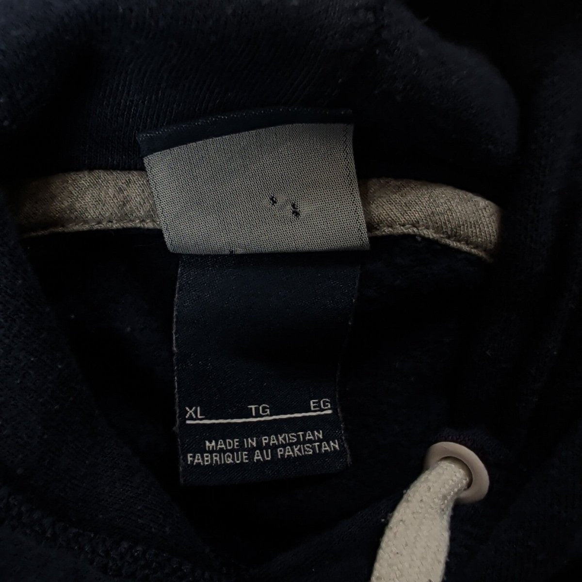 Nike Graphic Hoodie XL Navy – product photo 7 | RewearableUK