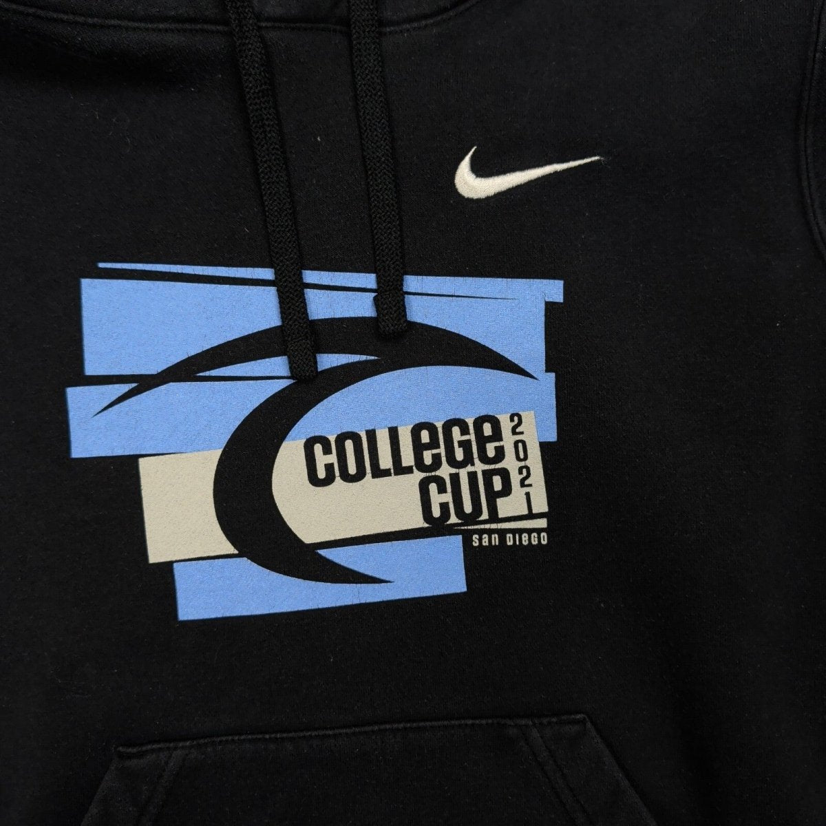 Nike Men's College Cup 2021 Graphic Hoodie M Black – product photo 2 | RewearableUK