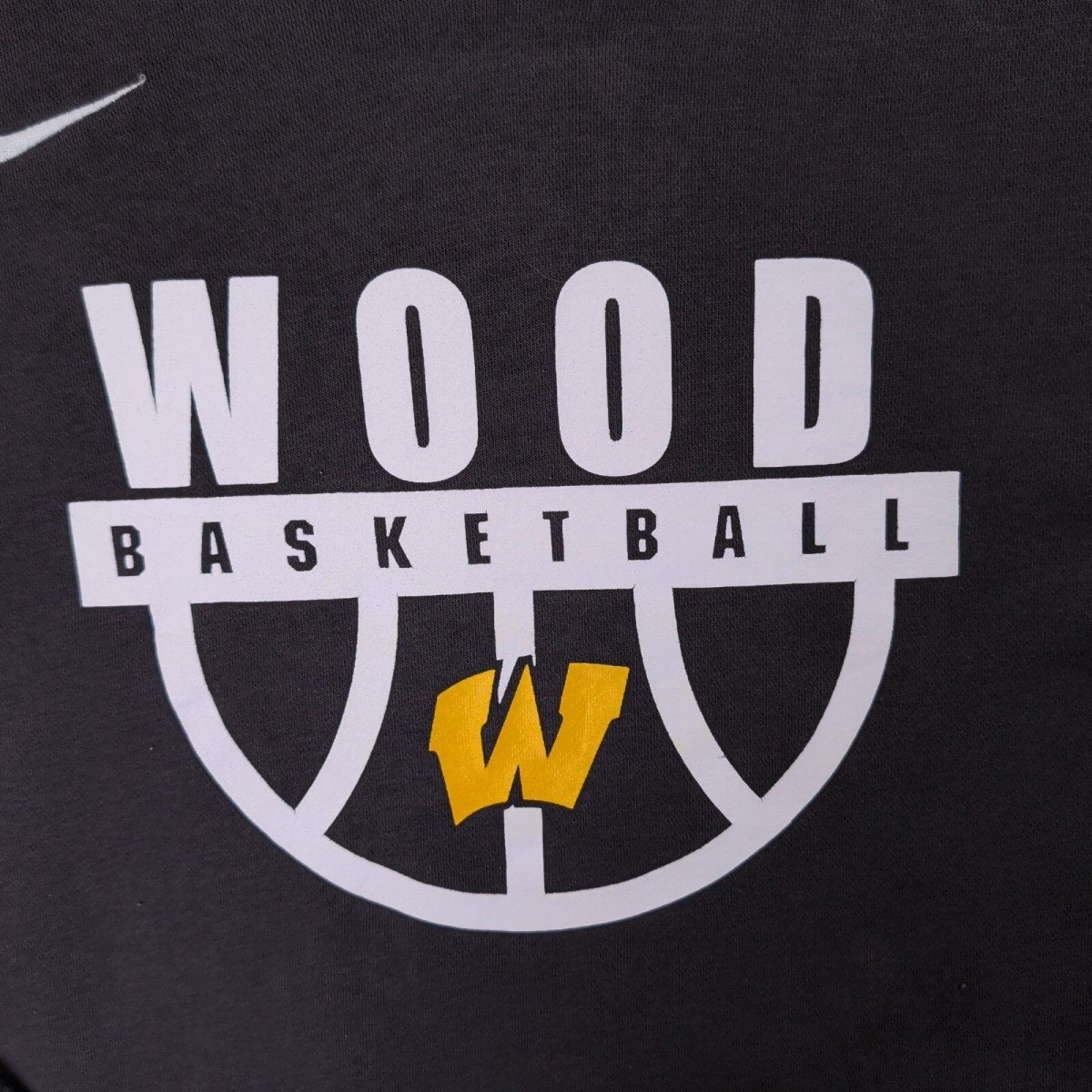 Nike Men's Wood Basketball Graphic Hoodie M Black – product photo 2 | RewearableUK