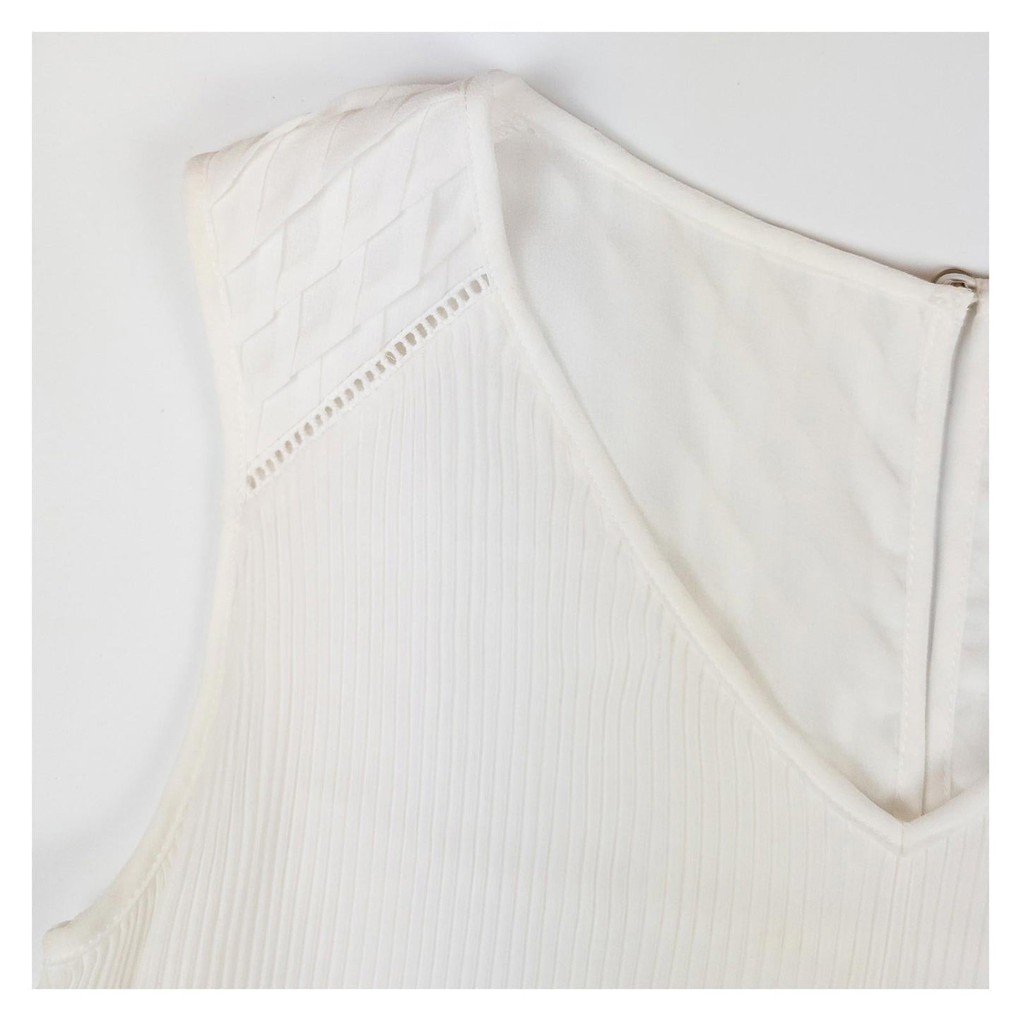 Phase Eight Top Blouse UK 8 White Plisse Pleated Sleeveless Layered Smart by Phase Eight – | RewearableUK