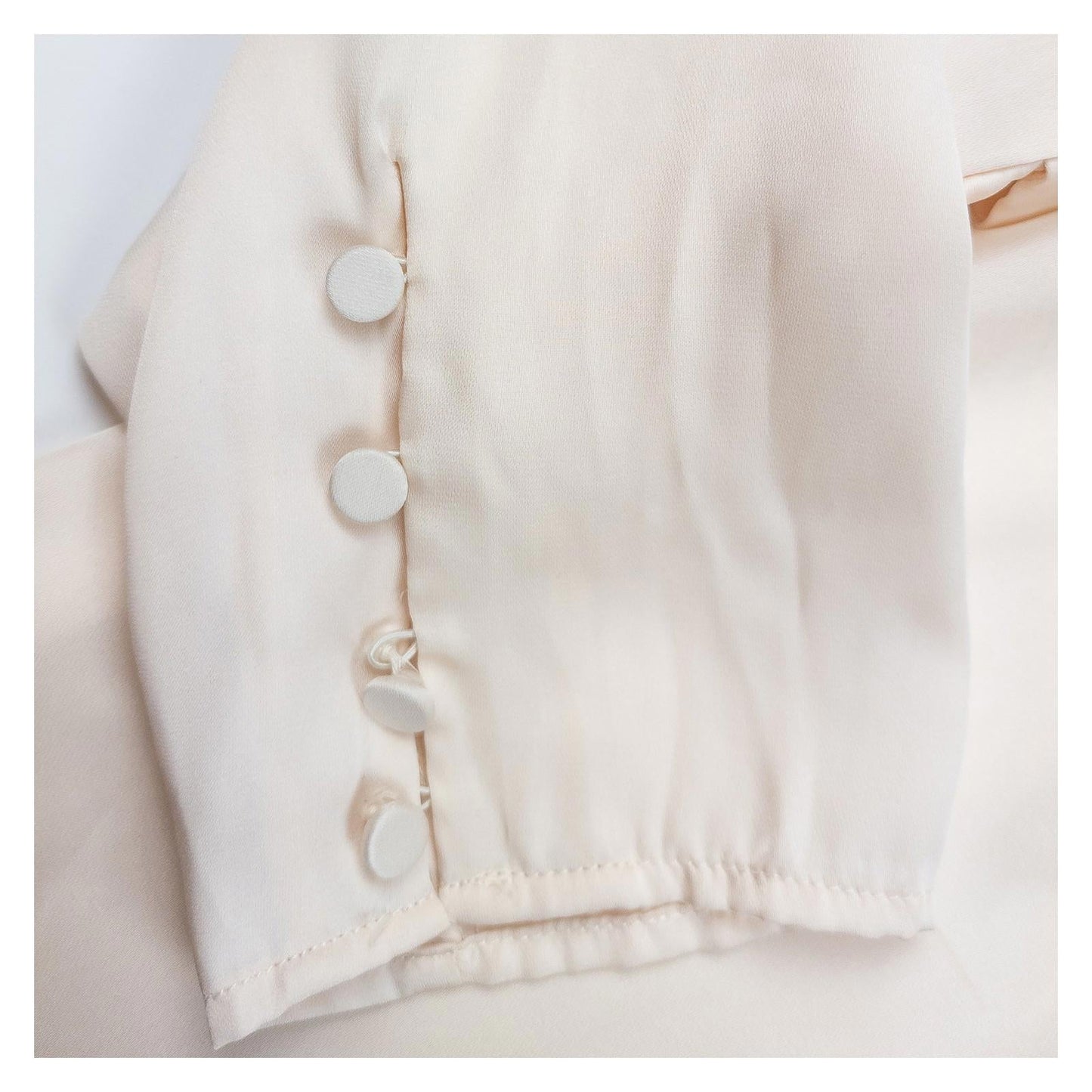 Reiss Woman Cream Satin Blouse Size UK 12 Nicole Ruffle Front Long Sleeve Zip by Reiss – | RewearableUK