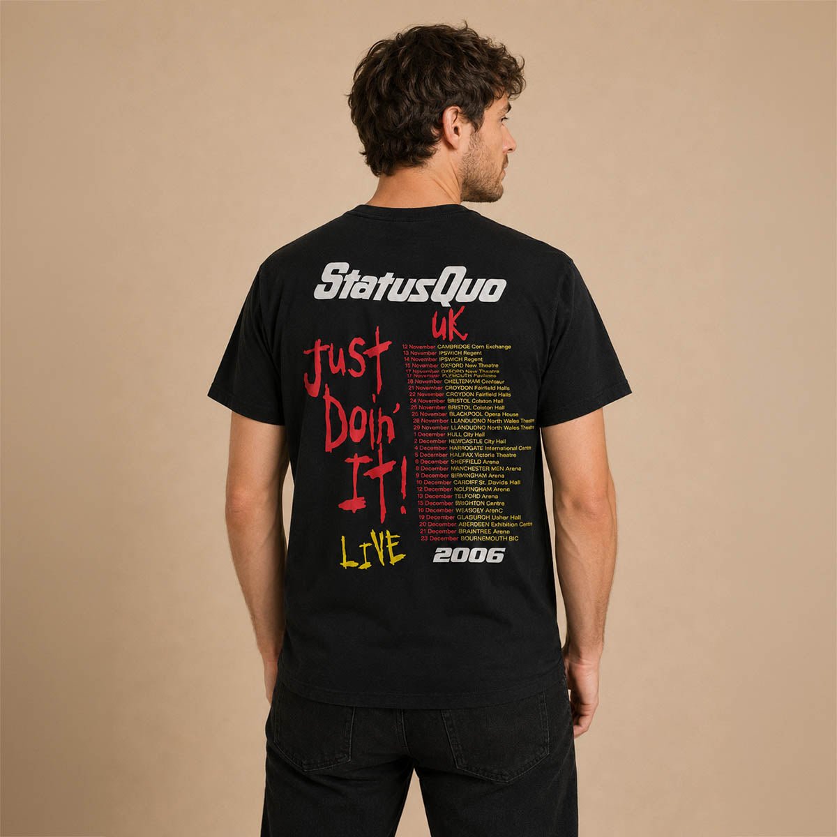 Status Quo Just Doin' It Live 2006 UK Tour T-Shirt XL Black Gildan – Music T-Shirt product photo 2 | RewearableUK